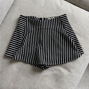 Chic Striped High Waist Women's Skort